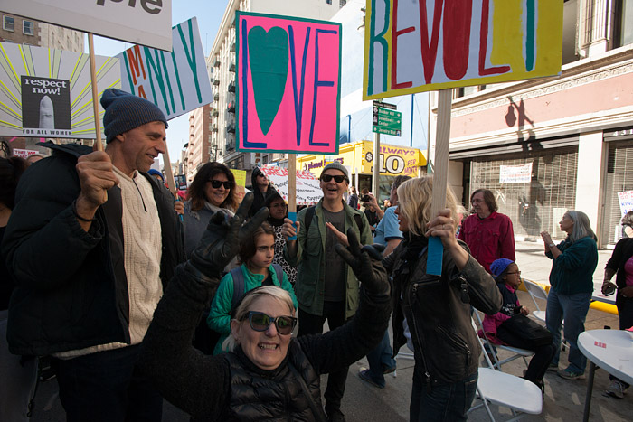 Love revolt. Women's March, Los Angeles